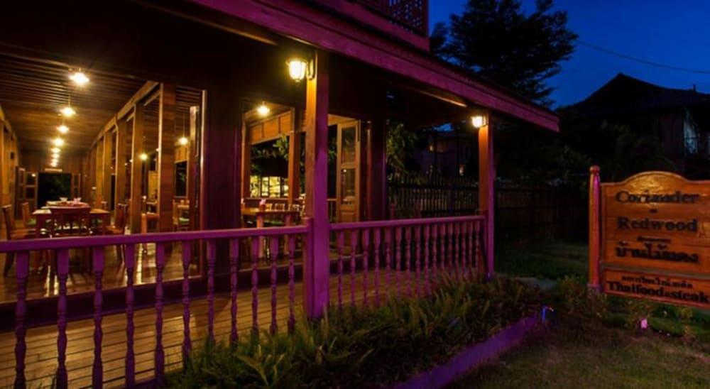 Riverhouse-The Teak House Mae Sariang Exterior foto